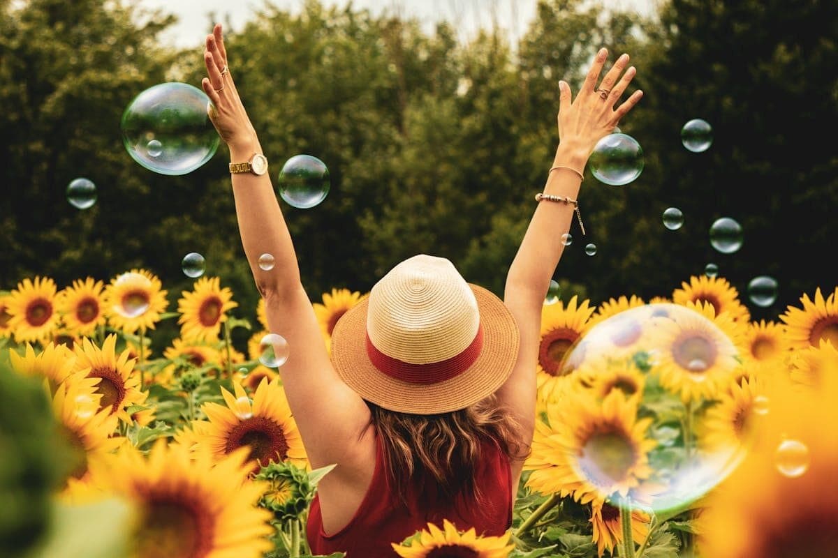 A Woman's Power to Anticipate: How Your Brain’s Predictions Can Ease Anxiety